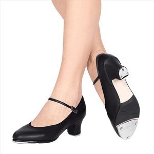 561 BLACK CAPEZIO "Jr. Footlight" tap shoe